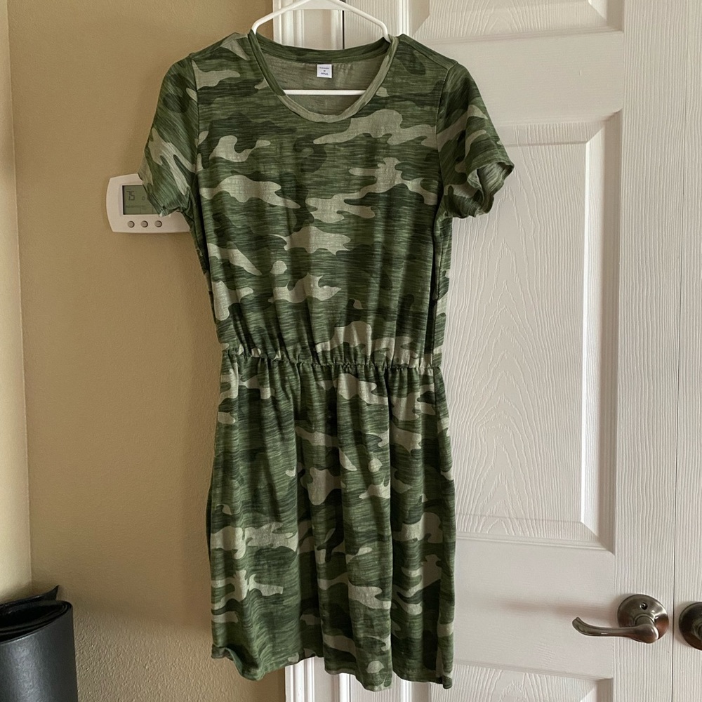Old Navy Camouflage T-Shirt Dress
